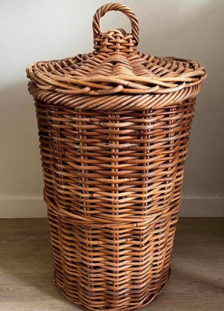 Grote rieten mand met deksel, Ophalen, Zo goed als nieuw, Rond, Riet