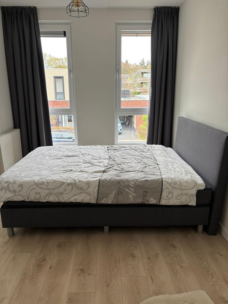 Tweepersoons boxspring met topper, Huis en Inrichting, Slaapkamer | Bedden, Zo goed als nieuw, Tweepersoons, 140 cm, 200 cm, Stof