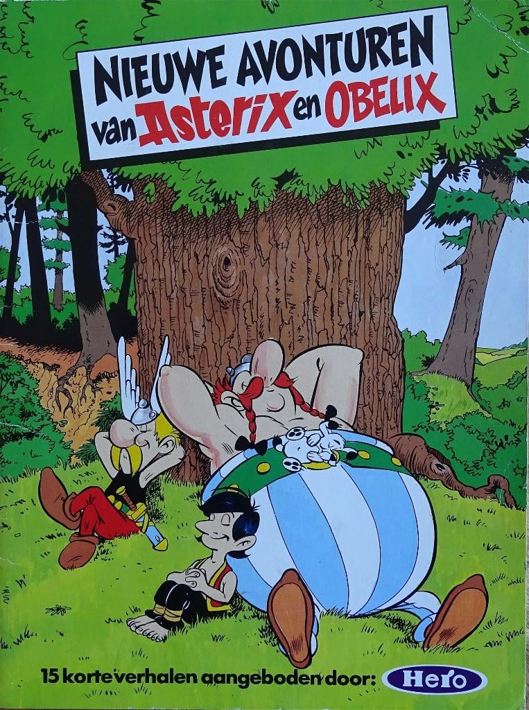 15 nieuwe avonturen van Asterix en Obelix van Hero, Eén stripboek, Ophalen of Verzenden, Wavery Productions, Gelezen