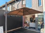 Zweefparasol 3x3m met zware voet - Inclusief aankoopbon, Tuin en Terras, Ophalen, Verstelbaar, Gebruikt, 2 tot 3 meter