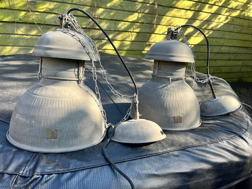 2 grijze (betonlook) HK Living lampen, Huis en Inrichting, Lampen | Hanglampen, Ophalen, Gebruikt, Metaal, Minder dan 50 cm