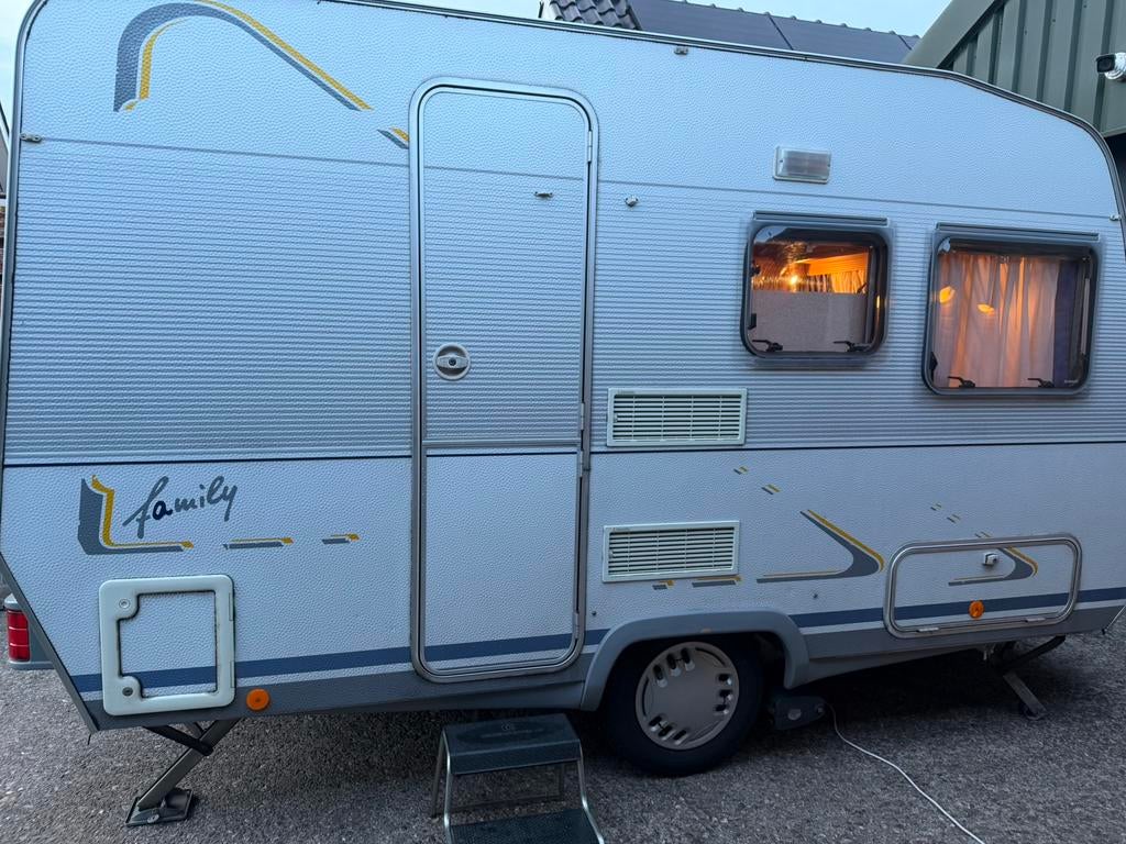 Dethleffs camper family 420 T bj 98, Caravans en Kamperen, Caravans, Rondzit, Omvormbare zithoek, 750 - 1000 kg, Particulier