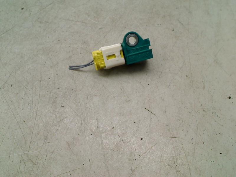 Airbag Sensor Fiat 500 (312) (2013-12/..) 51881704, FCA Germany GmbH, Gebruikt, IPC D1-09 Bahnhofsplatz, Rüsselsheim am Main 65423, , Duitsland
