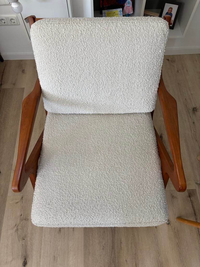 Sissy Boy Houten stoel mid century met bouclé stof, Ophalen, Overige kleuren, Zo goed als nieuw, Eén