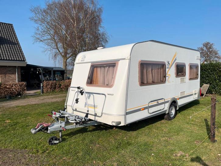 Knaus Sudwind 450 FU - frans bed - zeer nette caravan, Caravans en Kamperen, Caravans, Particulier, tot en met 4, 1000 - 1250 kg