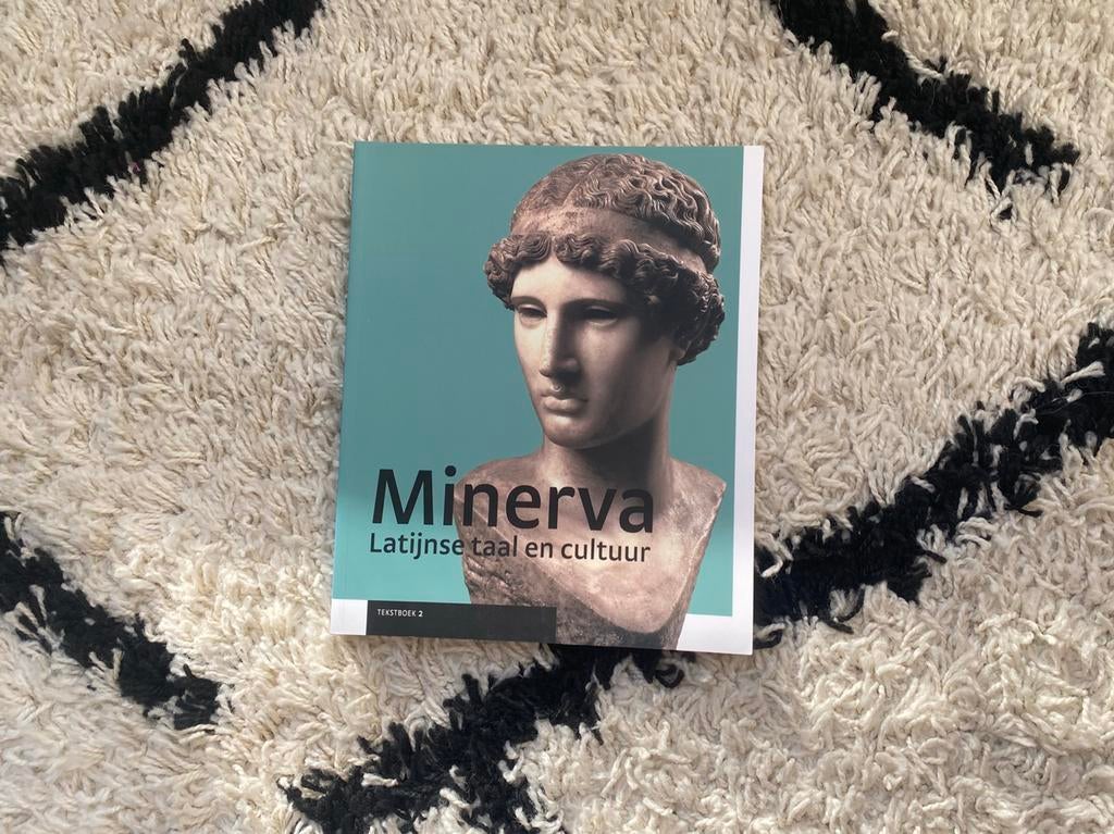 Minerva Latijnse taal en cultuur tekstboek 2, Boeken, Ophalen of Verzenden, Zo goed als nieuw, Riemer van der Veen; Charles Huperts; Niels Koopman; Joris Ca...