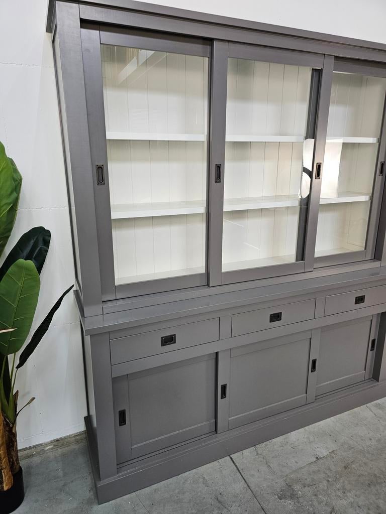 Luxe Richmond Buffetkast Grijs -200cm breed - Thuis Geleverd, Huis en Inrichting, Kasten | Buffetkasten, Met deur(en), 200 cm of meer