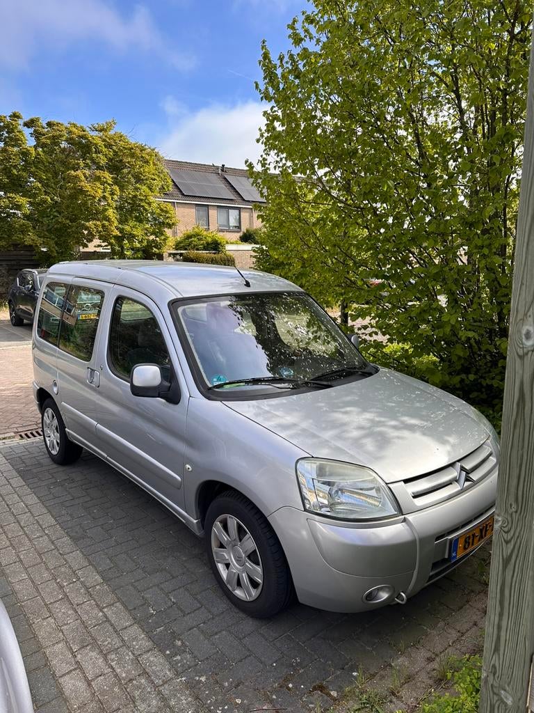 Citroën Berlingo 1.6 I 16V 2007 Grijs 99300km, Auto's, Citroën, Particulier, Berlingo, ABS, Airbags, Airconditioning, Centrale vergrendeling