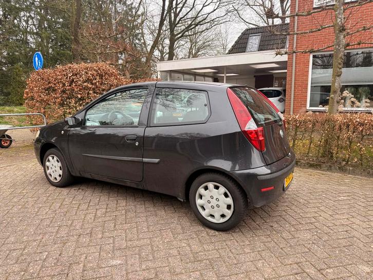 Fiat Punto 1.2 3DR 2004 Zwart, Auto's, Fiat, Particulier, Punto, Benzine, B, Hatchback, Handgeschakeld, Origineel Nederlands, Zwart