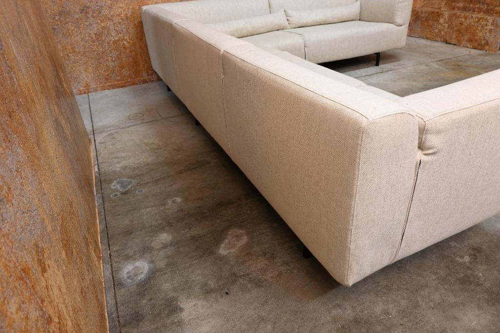 ZGANieuw Cassina MET design hoekbank beige stoffen bekleding, Cassina, Hoekbank, Ophalen of Verzenden, Zo goed als nieuw