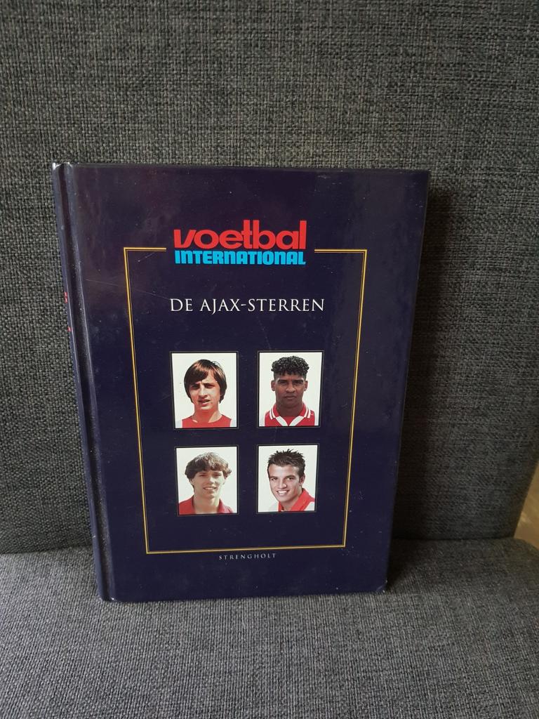 Voetbal international - De Ajax sterren, Ophalen of Verzenden, Zo goed als nieuw, Balsport