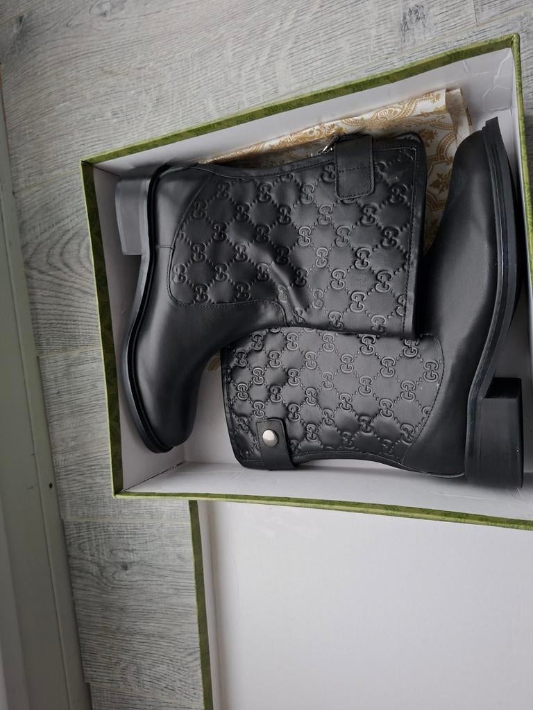 GUCCI LAARSJE MAAT 37, Kleding | Dames, Schoenen, Ophalen, Zo goed als nieuw, Zwart