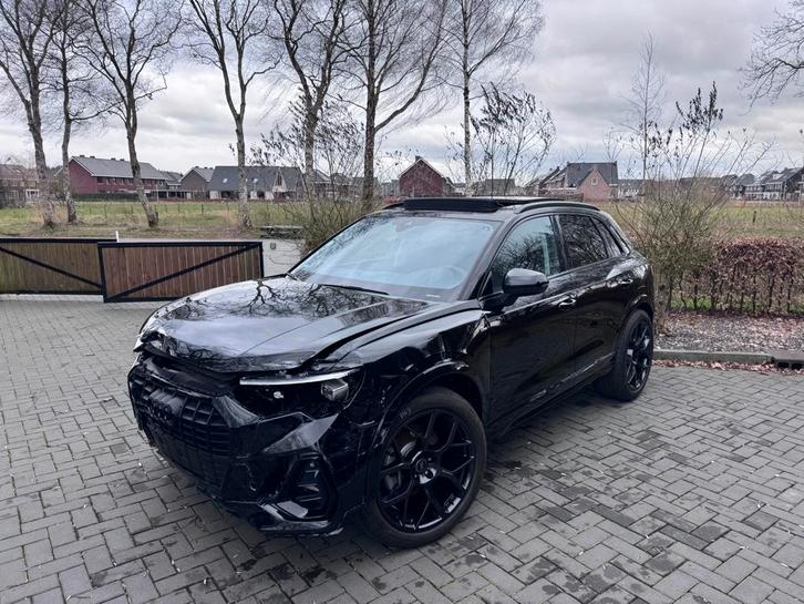 Audi Q3 40 TFSI S-Line 2025 Panoramdak Camera ACC  Virtual !, Auto diversen, Schadeauto's, Audi, Automaat, Benzine, SUV of Terreinwagen