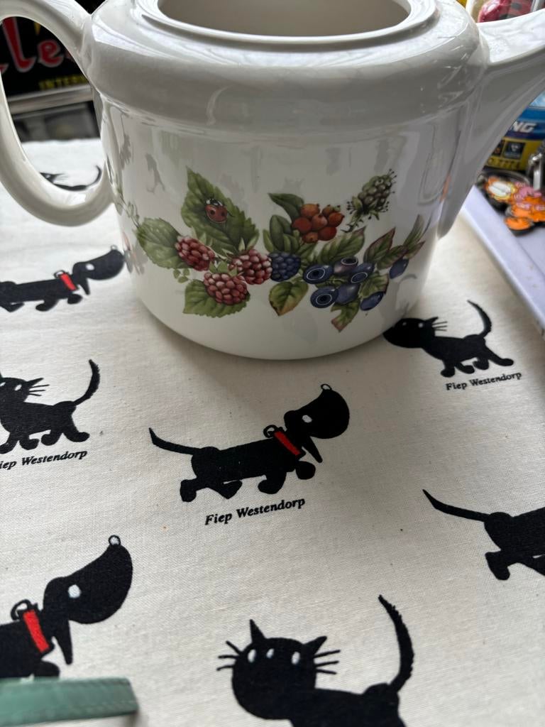 Theepot met theelicht, bessen marjolein bastin, Huis en Inrichting, Keuken | Servies, Keramiek, Overige typen, Ophalen of Verzenden