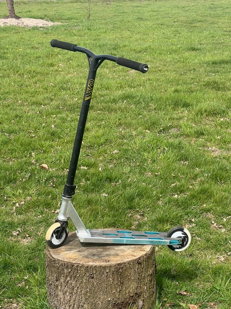 Custom stuntstep, Fietsen en Brommers, Steps, Ophalen, Gebruikt, Gewone step