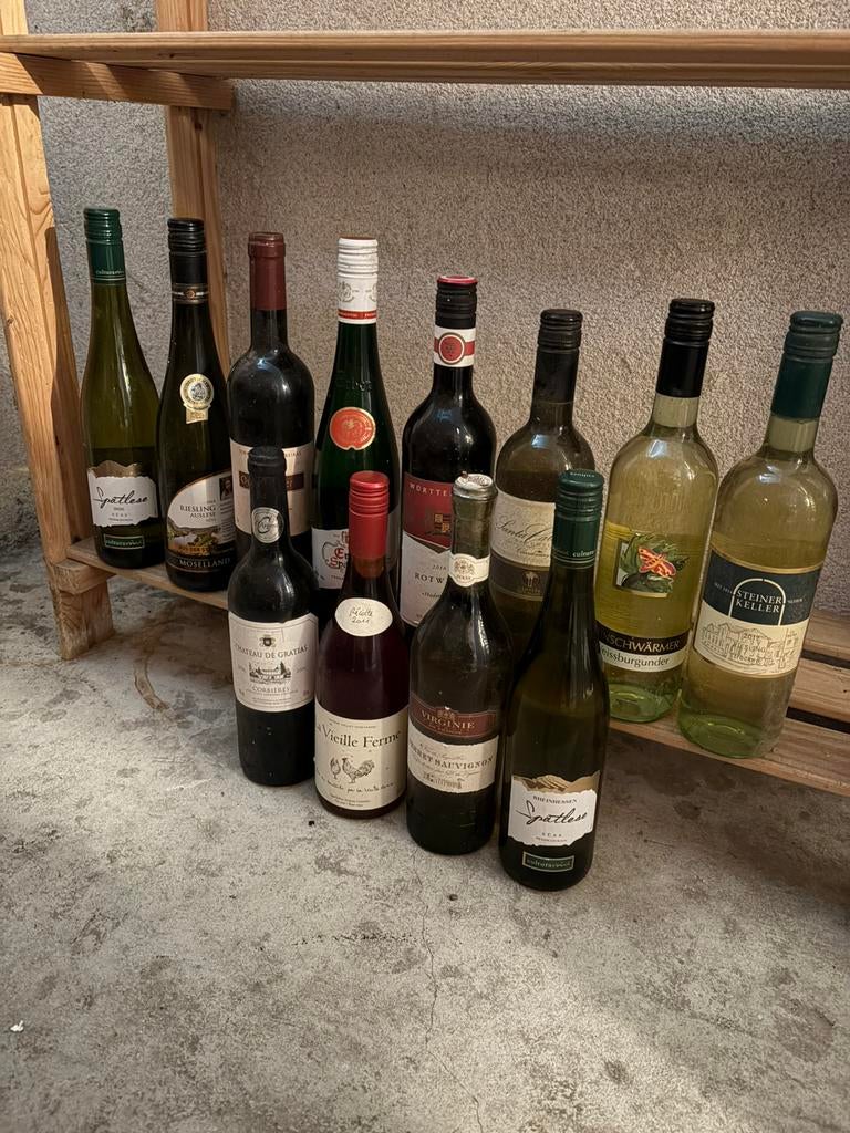 Rode & Witte wijn met wijnrek, Verzamelen, Wijnen, Ophalen, Zo goed als nieuw, Overige gebieden, Overige typen