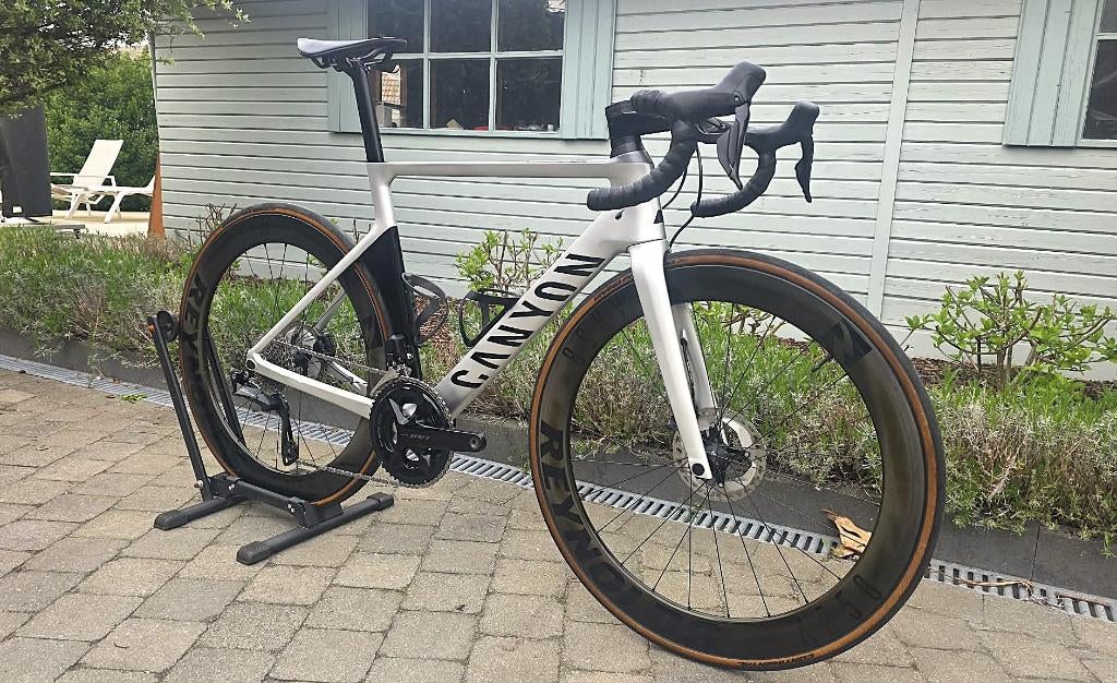 Canyon Aeroad CF SL 8 105DI2 12sp. + Carbon Wheels, Zo goed als nieuw, Meer dan 20 versnellingen, 53 tot 57 cm, Ophalen