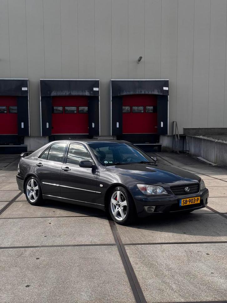 Lexus IS 200 2.0 AUT 2005 Grijs, Auto's, Lexus, Particulier, IS, ABS, Airbags, Airconditioning, Android Auto, Apple Carplay, Bluetooth