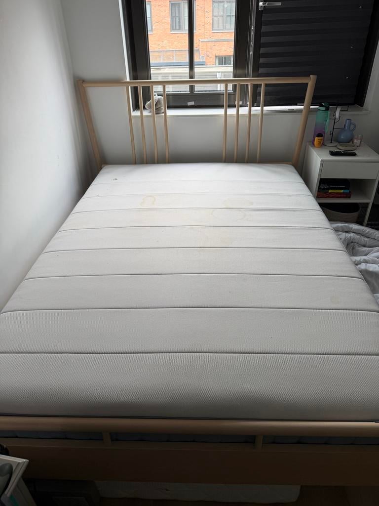 IKEA bed BJÖRKSNÄS 140x200cm met lattenbodem MOET ZSM WEG, Huis en Inrichting, Ophalen, Gebruikt, Beige, Tweepersoons