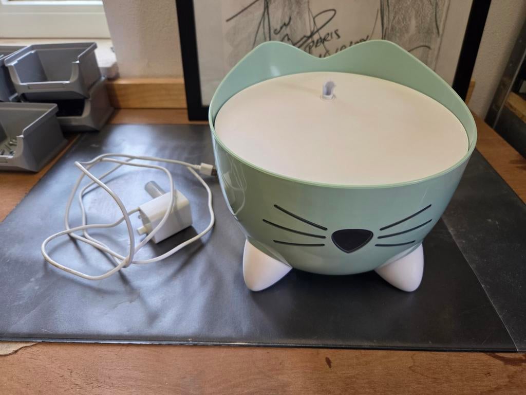 Catit drinkfontein, Dieren en Toebehoren, Ophalen of Verzenden, Ergonomisch, Zo goed als nieuw