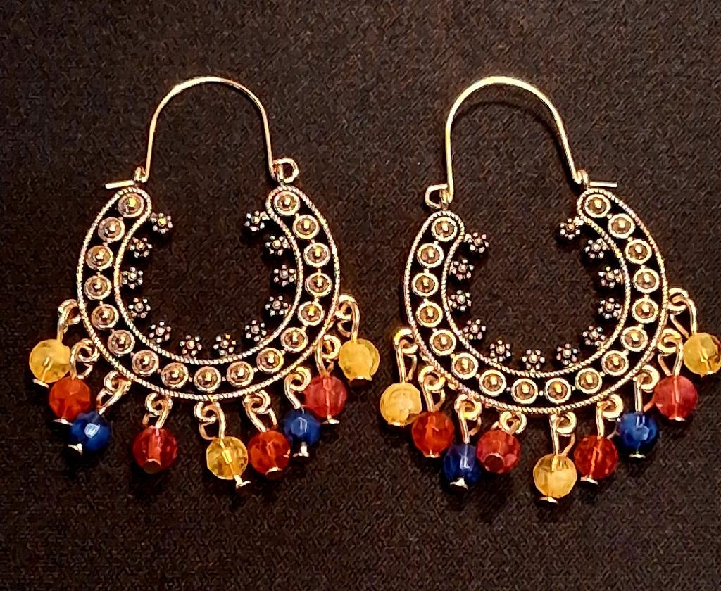 Boho goudkleurige oorbellen mandala kraaltjes, Ophalen of Verzenden, Nieuw, Goud, Overige materialen