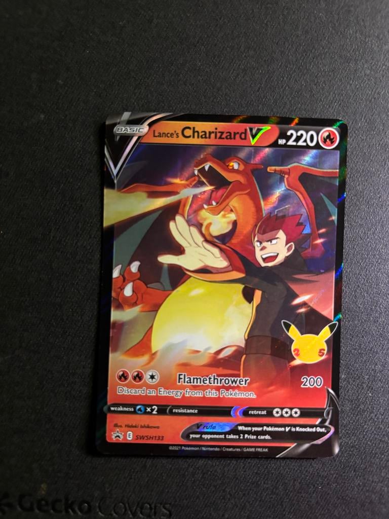 Lance's Charizard V 25th Celebration Pokémon Kaart, Hobby en Vrije tijd, Verzamelkaartspellen | Pokémon, Ophalen of Verzenden