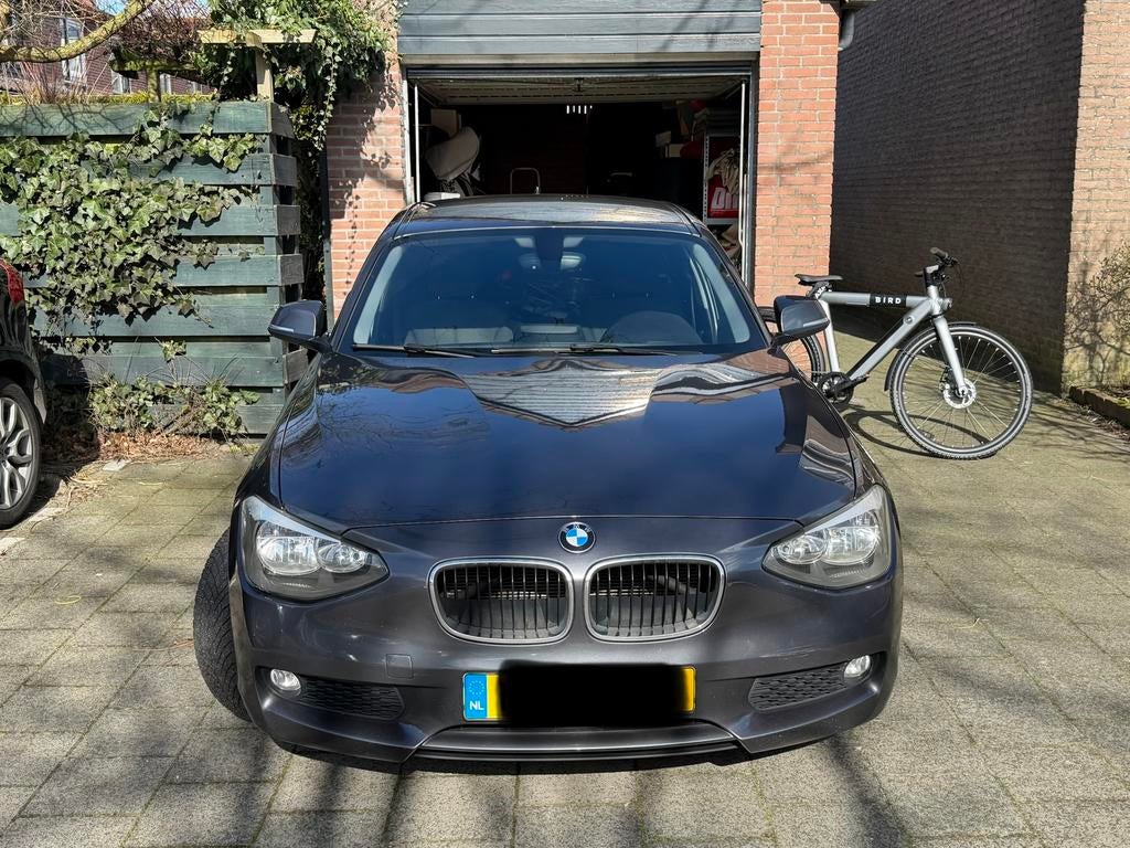 BMW 1-Serie 1.6 116D EDE 5DR 2012 Grijs, 1-Serie, Zwart, 4 cilinders, Particulier