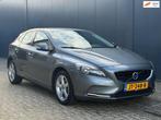 Volvo V40 2.0 D2 Automaat|100% dealer onderhouden|Topstaat!, Gebruikt, Euro 6, 4 cilinders, 1353 kg