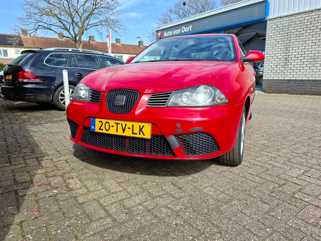 Seat Ibiza 1.4 16V 63KW 5DRS 2007 Rood ,airco, Voorwielaandrijving, 40 €/maand, Airbags, Ibiza