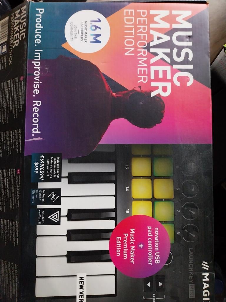 Novation Launchkey Mini - Music Maker Performer Edition, Muziek en Instrumenten, Synthesizers, Zo goed als nieuw, Overige aantallen