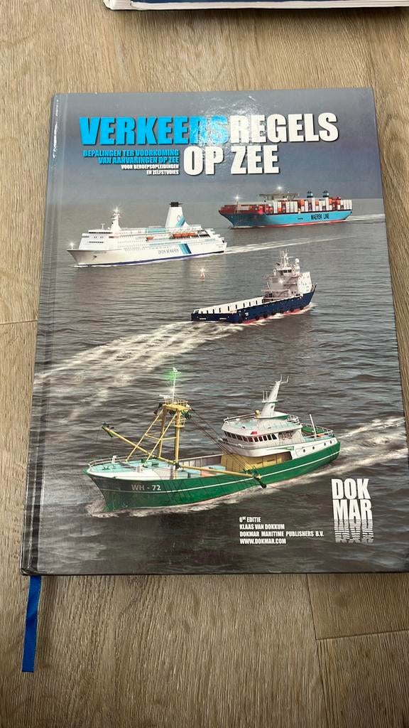 Klaas van Dokkum - Verkeersregels op zee, Boeken, Klaas van Dokkum, Ophalen of Verzenden, Zo goed als nieuw, Nederlands