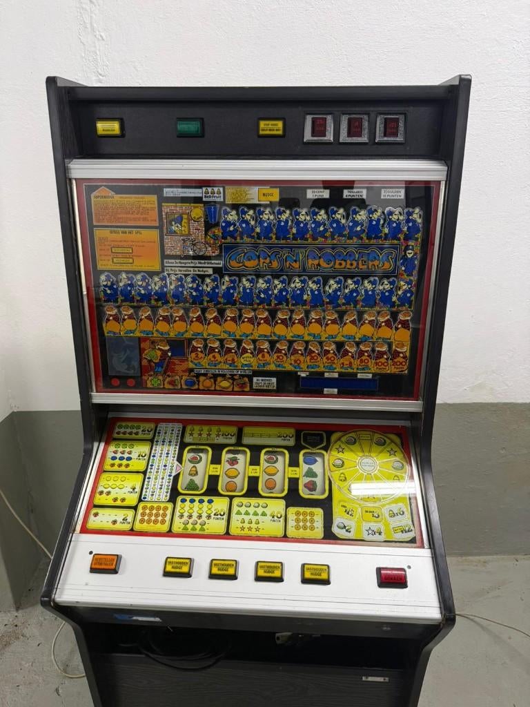 40 gokautomaten te koop, Verzamelen, Automaten | Gokkasten en Fruitautomaten, Overige munten, Ophalen, Gebruikt, Met sleutels