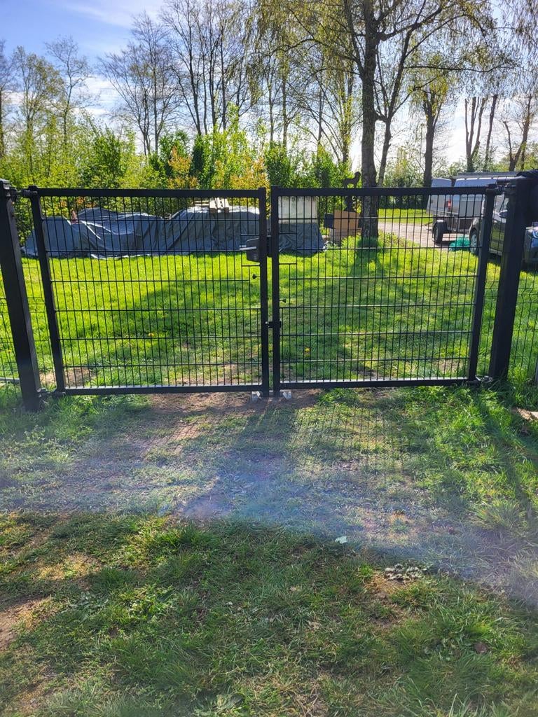 Dubbelstaafmat poort - Stevige toegangspoort, Met poort, Gebruikt, Dubbelstaafmat hekwerk, Ophalen of Verzenden