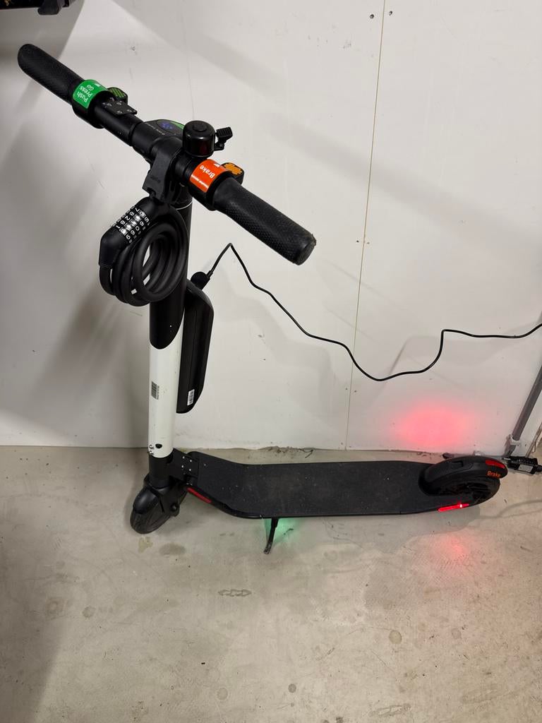 Segway Ninebot ES * defect *, Fietsen en Brommers, Steps, Ophalen, Gebruikt, Elektrische step (E-scooter)