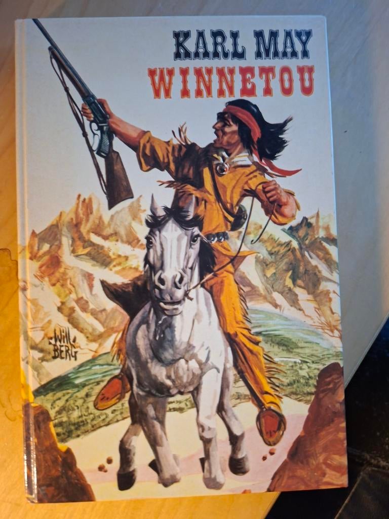Karl May - Winnetou Hardcover Nederlands, Ophalen of Verzenden