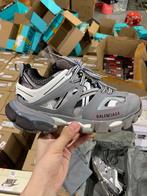 Balenciaga Track Grey & Cream | Maat 42, Kleding | Heren, Schoenen, Ophalen of Verzenden, Nieuw, Overige kleuren