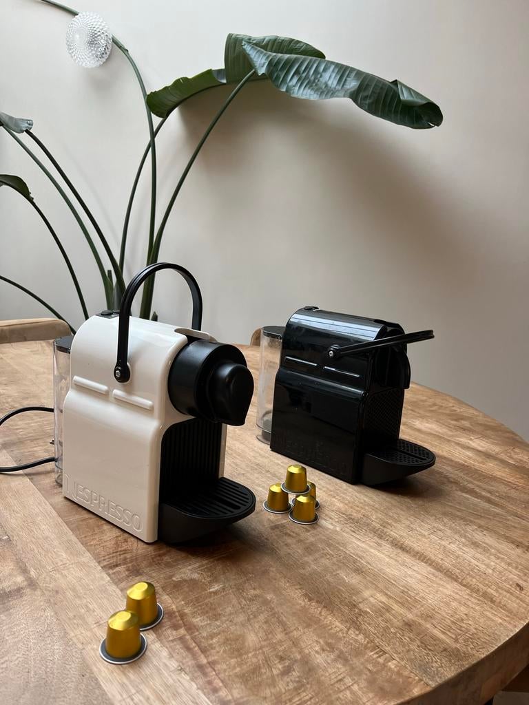 Nespresso Krups en Magimix Koffiemachine (Zwart & Wit), Witgoed en Apparatuur, Koffiezetapparaten, Ophalen, Gebruikt, Koffiemachine