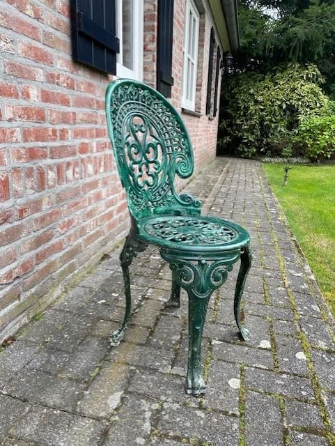 TE KOOP: vintage bistroset incl. tafel, Ophalen, 4 zitplaatsen, Gebruikt, Aluminium