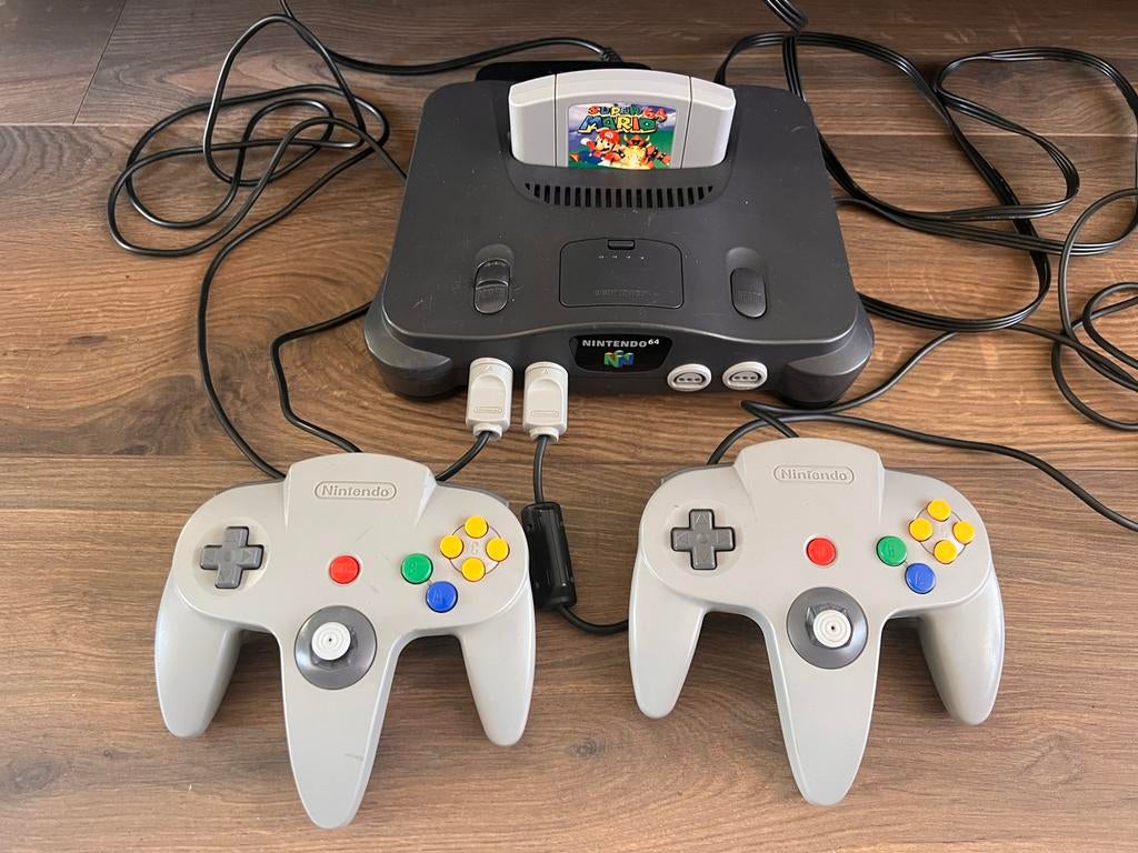 Nintendo 64 Console met 2 controllers en Super Mario 64, Ophalen, Gebruikt, Met 2 controllers, Met games