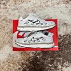 Nike P-6000 - Gloednieuw - Maat 38, Overige kleuren, Nieuw, Ophalen of Verzenden, Sneakers of Gympen