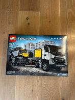 Lego Technic 42175 - Truck en Graafmachine Volvo 2275 stenen, Ophalen of Verzenden, Zo goed als nieuw, Complete set, Lego