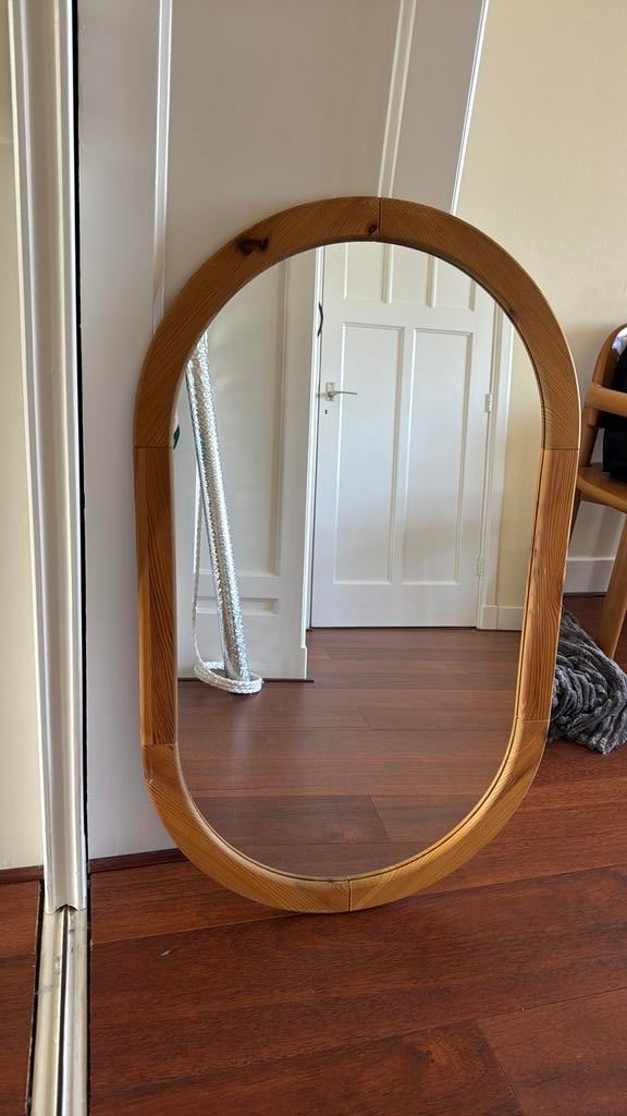 Vintage ovale houten spiegel 70s 80s, Ophalen, Zo goed als nieuw, Ovaal, Minder dan 100 cm