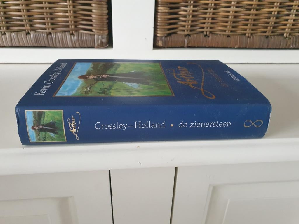 Kevin Crossley- Holland - Arthur, Ophalen of Verzenden, Gelezen