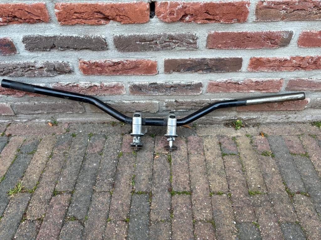 Stuur risers 22 mm cafe racer scrambler bobber caferacer, Ophalen of Verzenden