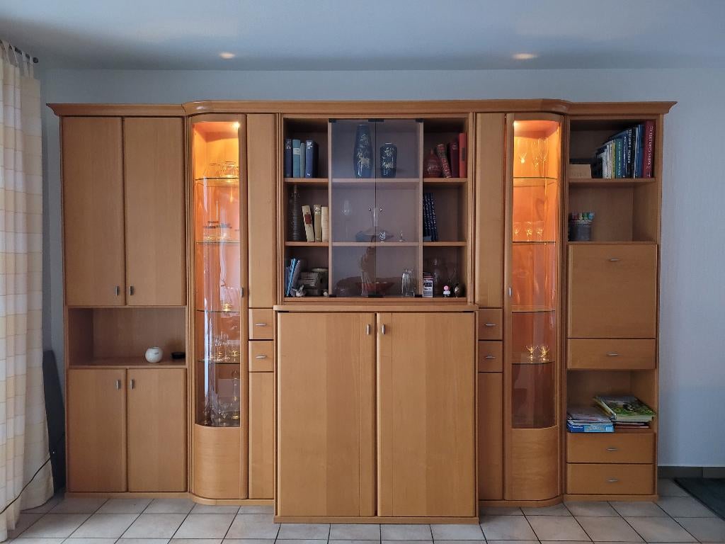 Kastenwand, Ophalen, Zo goed als nieuw