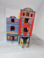Politie- en brandweerkazerne van hout, Ophalen, Gebruikt, Poppenhuis
