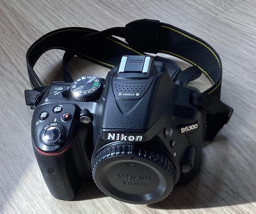 Nikon D5300, Audio, Tv en Foto, Fotocamera's Digitaal, Ophalen, Spiegelreflex, Zo goed als nieuw, Nikon