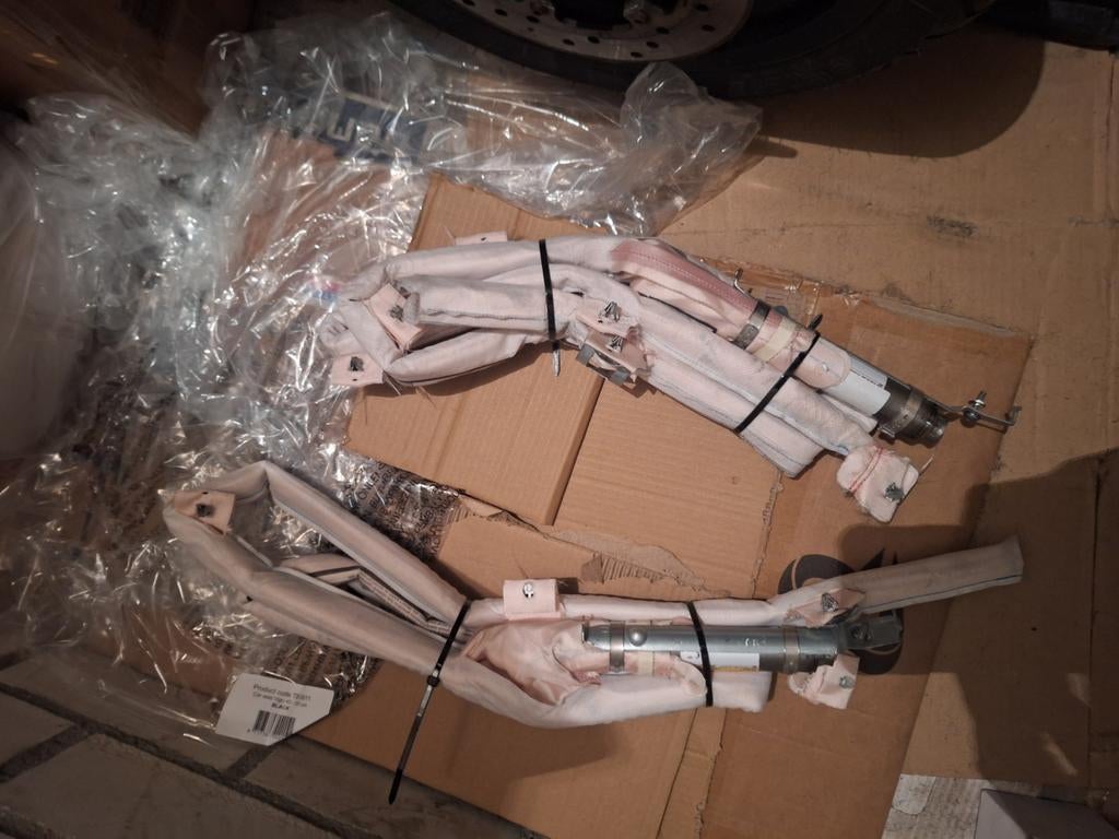 Skoda SuperB 3V Facelift Dakairbag Set L + R
2015_2020, Ophalen of Verzenden, Nieuw