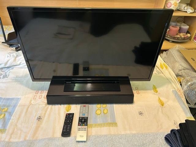 Toshiba TV met Soundbar, Toshiba, 50 Hz, Ophalen of Verzenden, Zo goed als nieuw