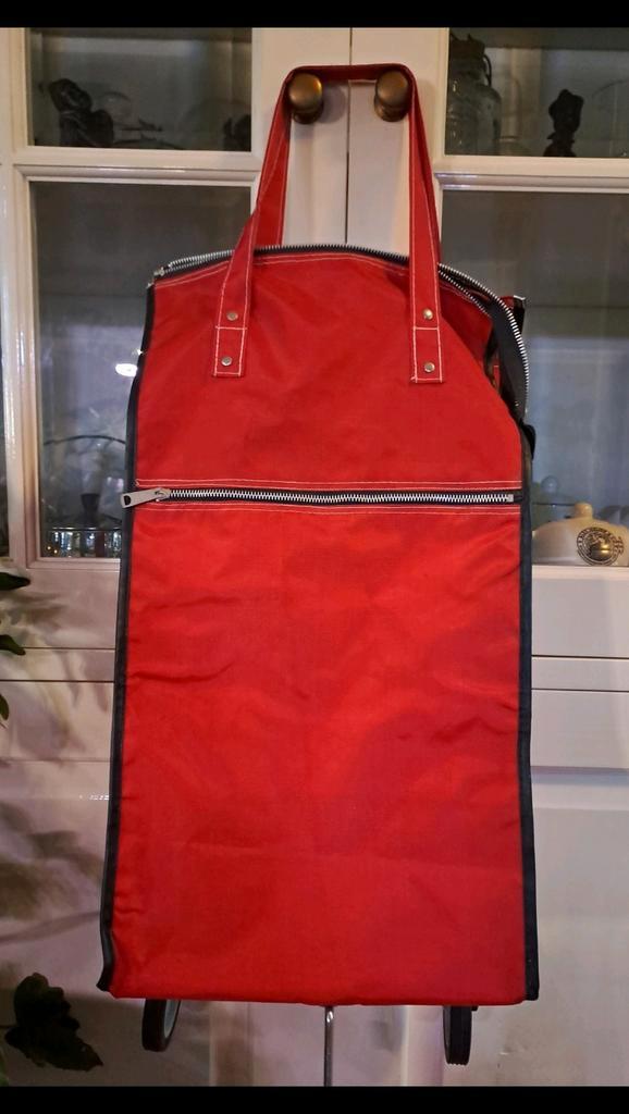 Handige opvouwbare boodschappentas op wieltjes, Sieraden, Tassen en Uiterlijk, Tassen | Reistassen en Weekendtassen, Zo goed als nieuw